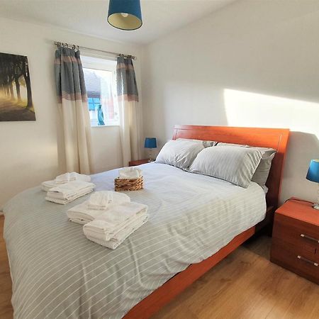 Modern One Bedroom Apt - City Centre & Freeparking Glasgow Ngoại thất bức ảnh