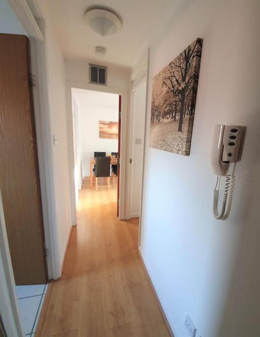 Modern One Bedroom Apt - City Centre & Freeparking Glasgow Ngoại thất bức ảnh
